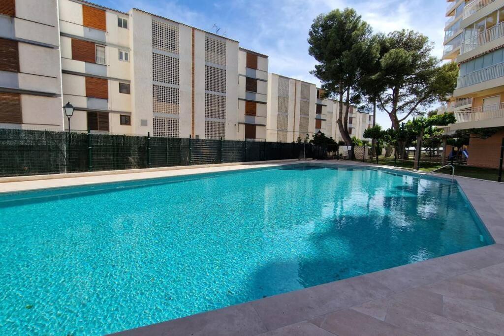 Apartamento 3 Habitaciones Con Piscina Y Vistas Al Mar Benicàssim Екстериор снимка