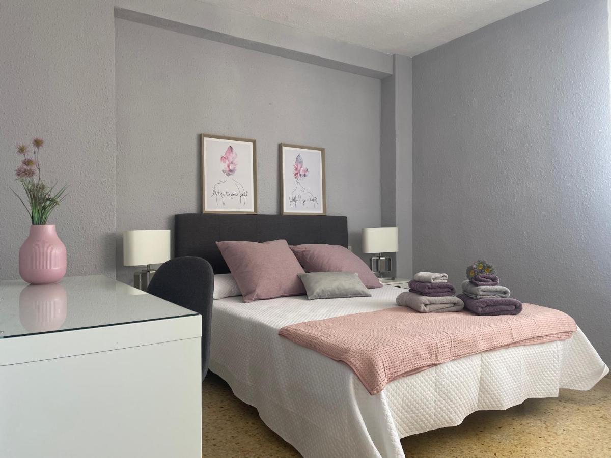 Apartamento 3 Habitaciones Con Piscina Y Vistas Al Mar Benicàssim Екстериор снимка